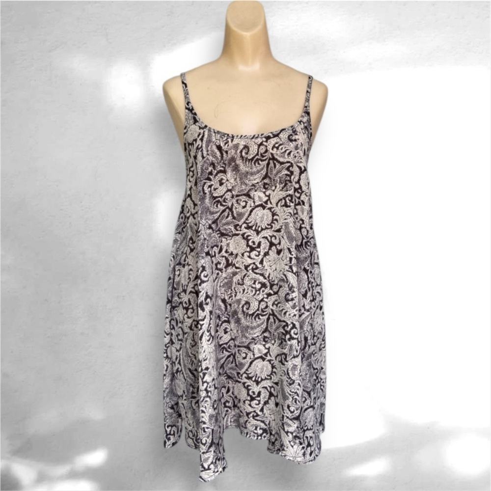 🌿 INTIMATELY FREE PEOPLE Flowy Paisley Slip Dress